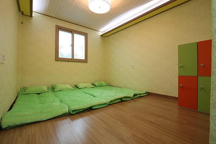 Gyeongju Friend Guesthouse Εξωτερικό φωτογραφία